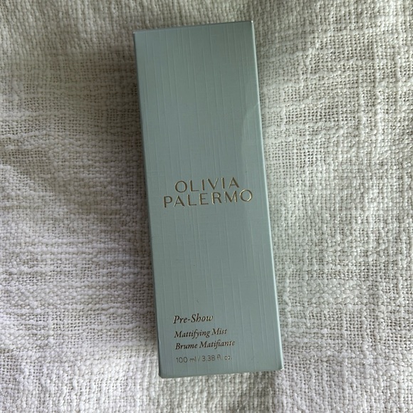 New Olivia Palermo Pre-Show Mattifying Mist 3.38oz - Picture 1 of 6